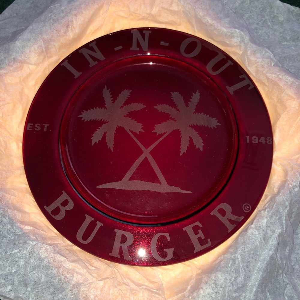 In-N-Out Collectible Plate - Picture 3 of 3